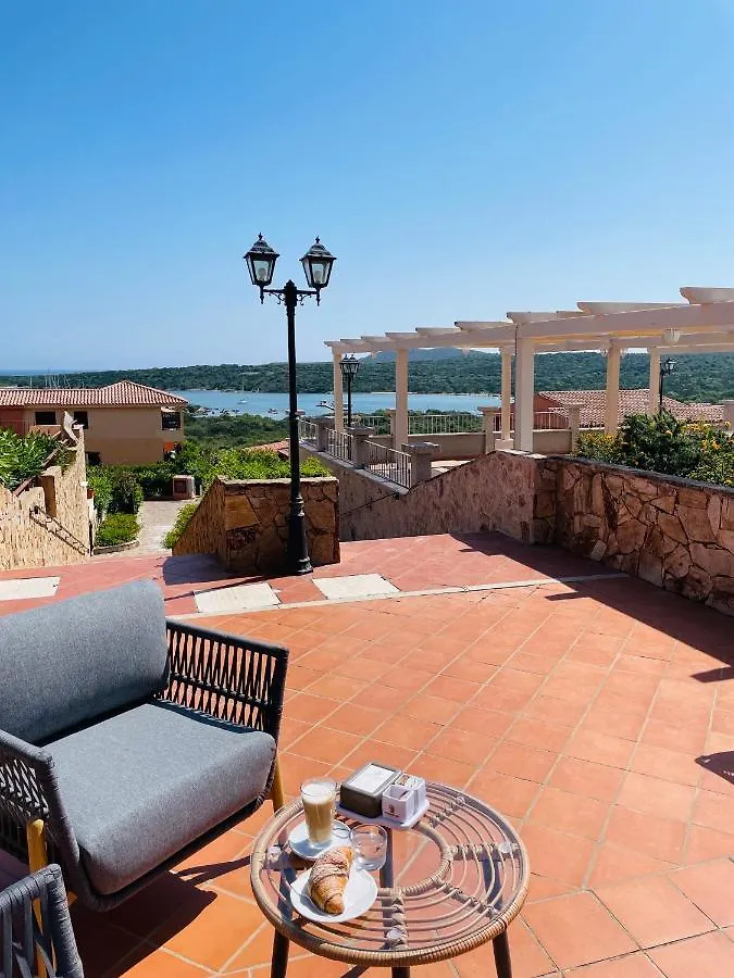 Apartments Casa Luna Costa Smeralda 50 M Zum Meer Marinella  Italy