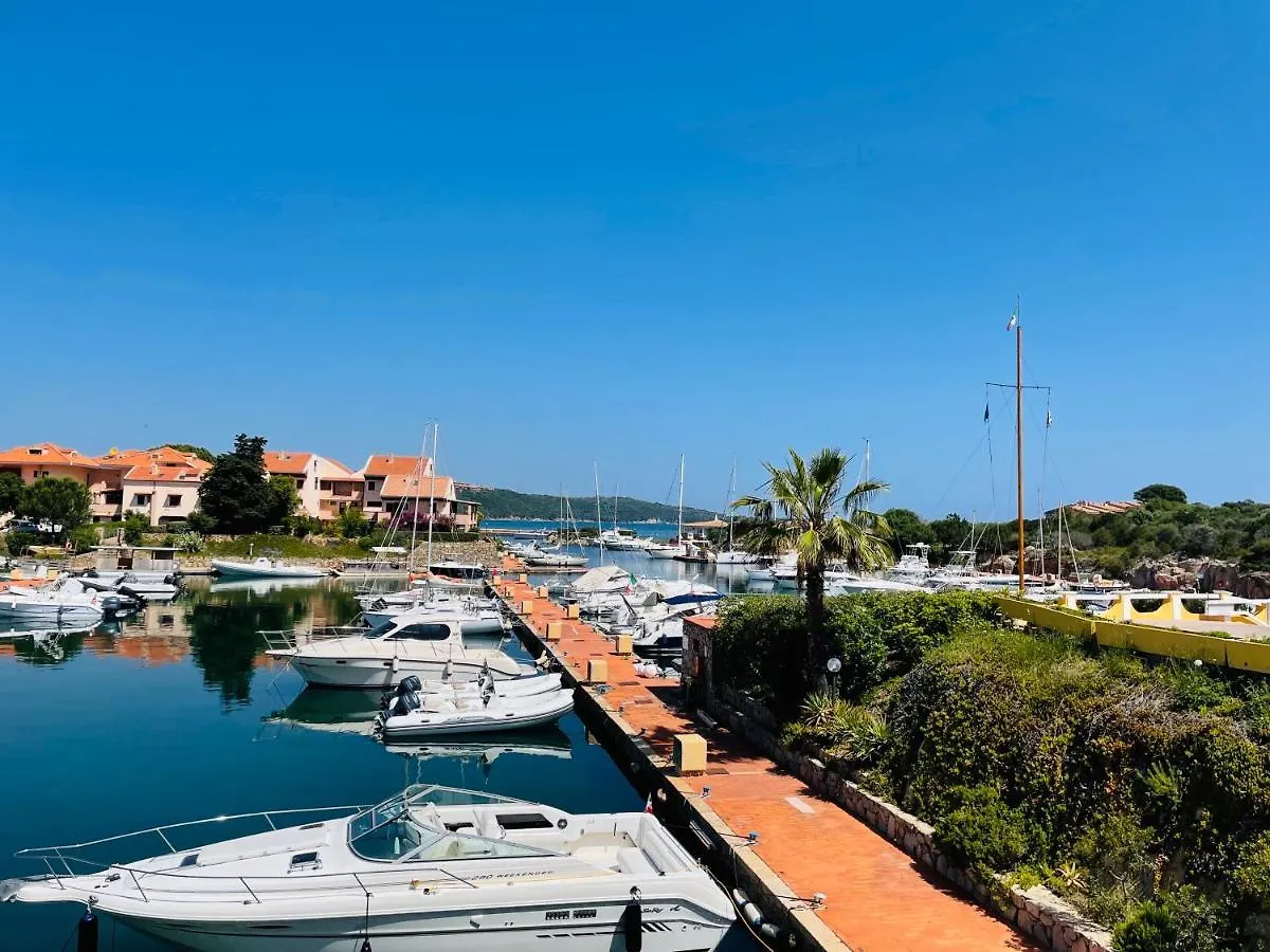 Apartments Casa Luna Costa Smeralda 50 M Zum Meer Marinella  Italy